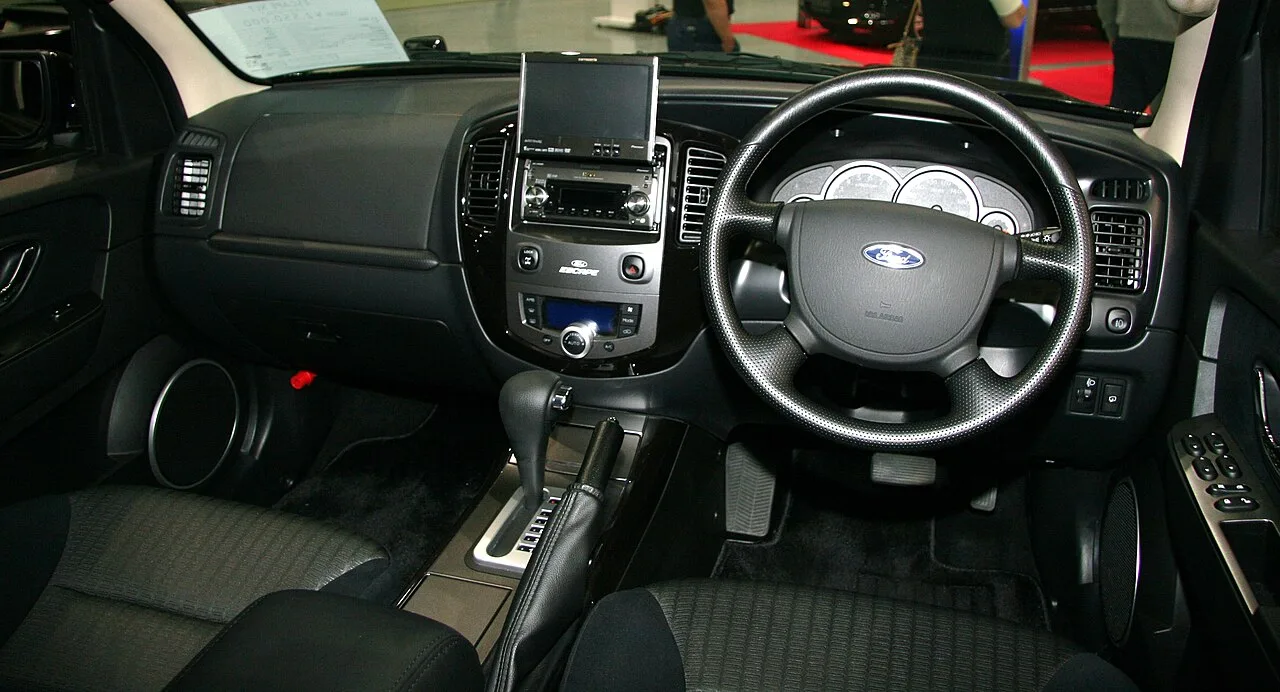 Ford Escape, interior