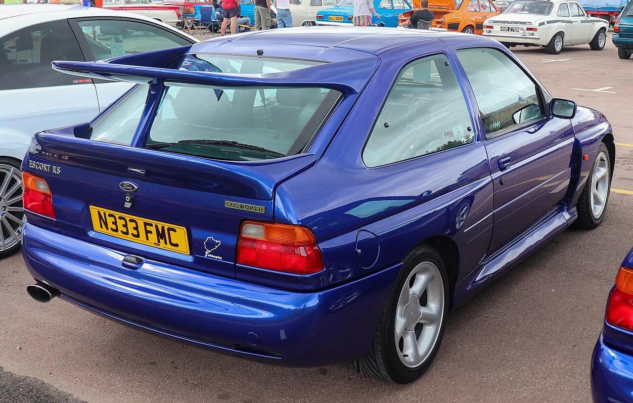 Ford Escort RS Cosworth, rear