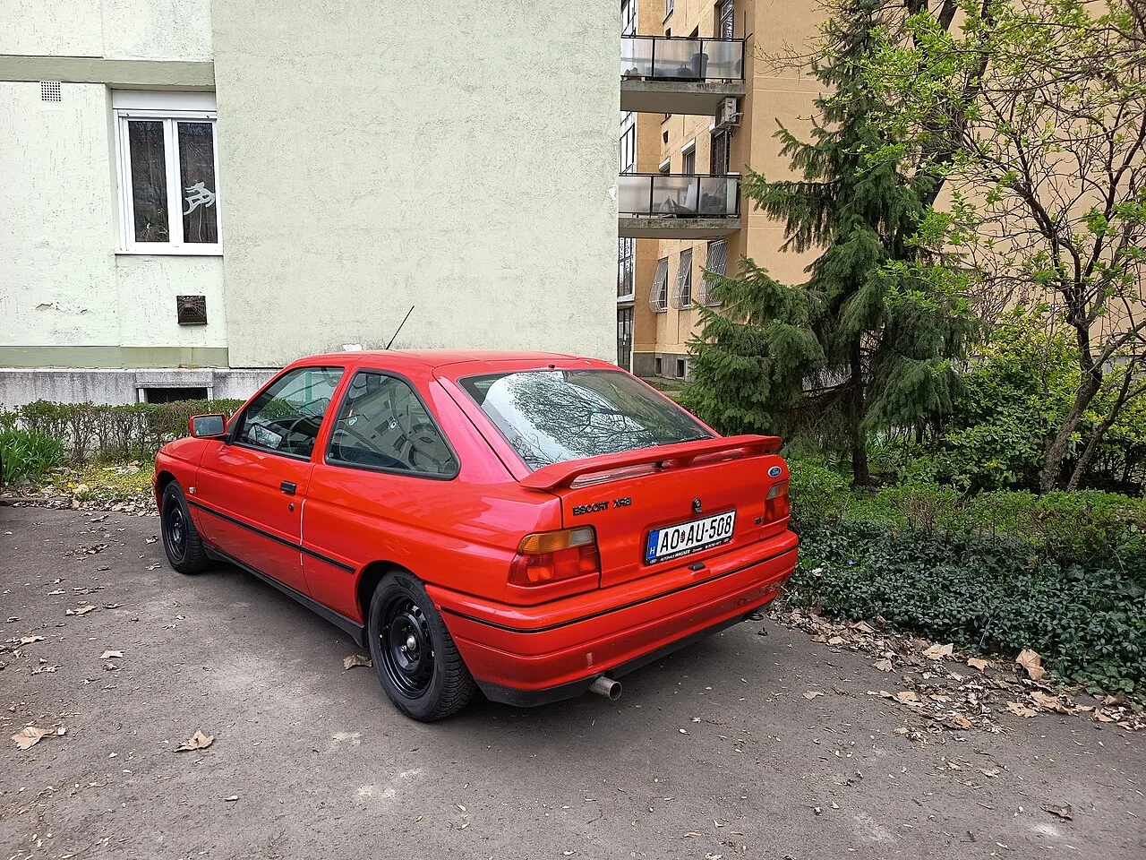 Ford Escort, rear
