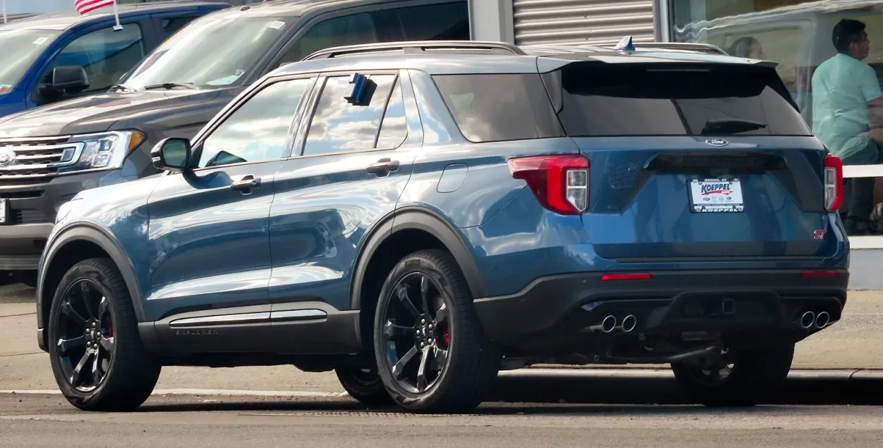 Ford Explorer, rear