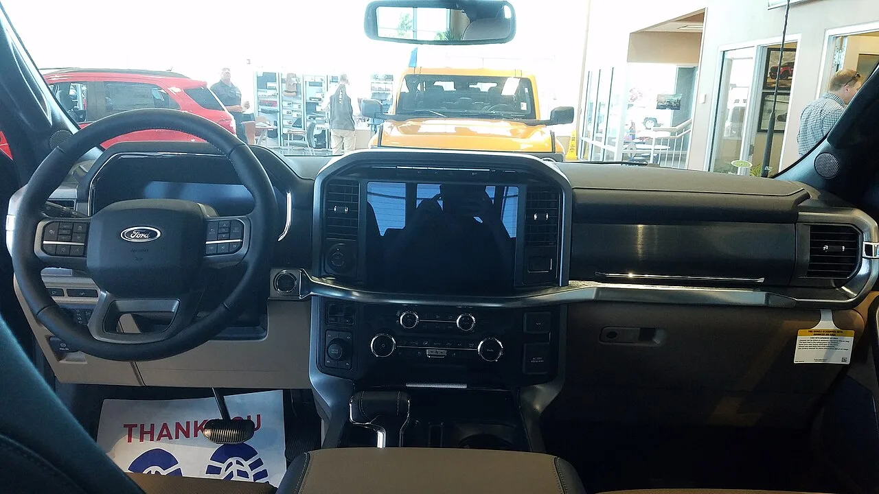 Ford F-150 seventh generation, interior