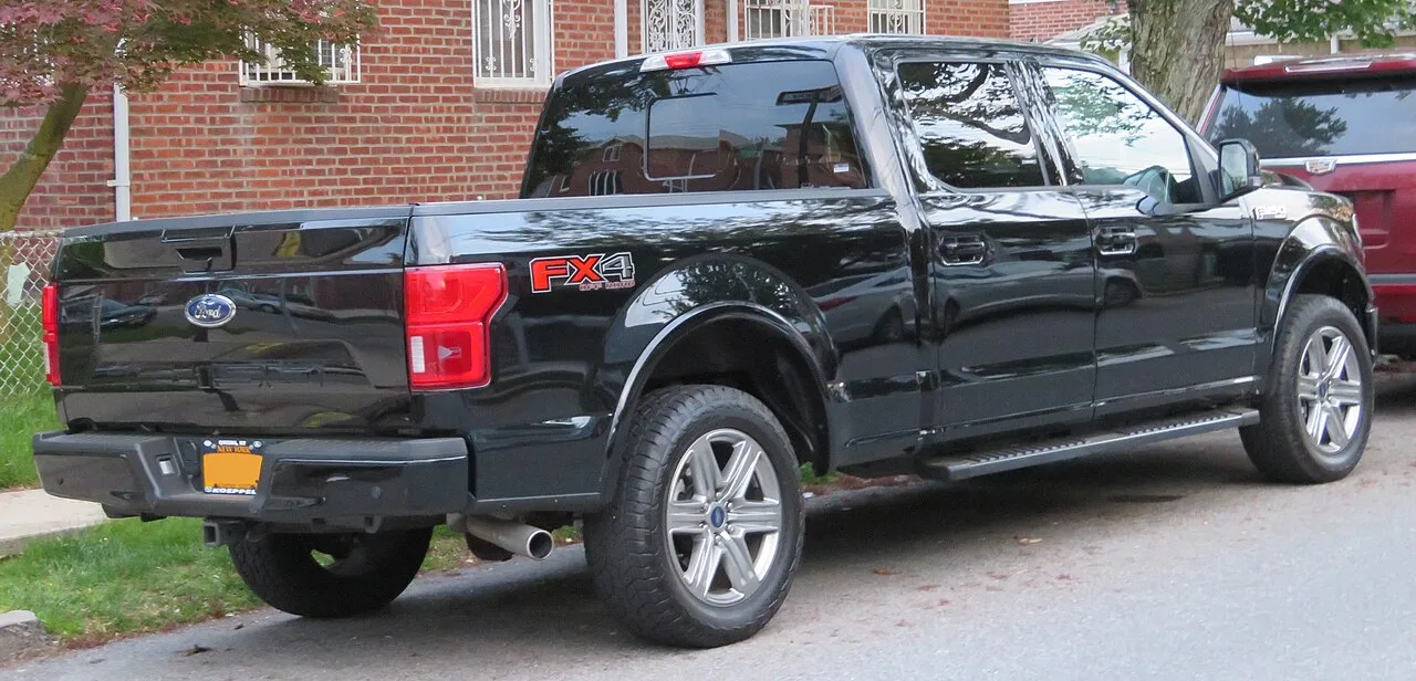 Ford F-150 thirteenth generation, rear