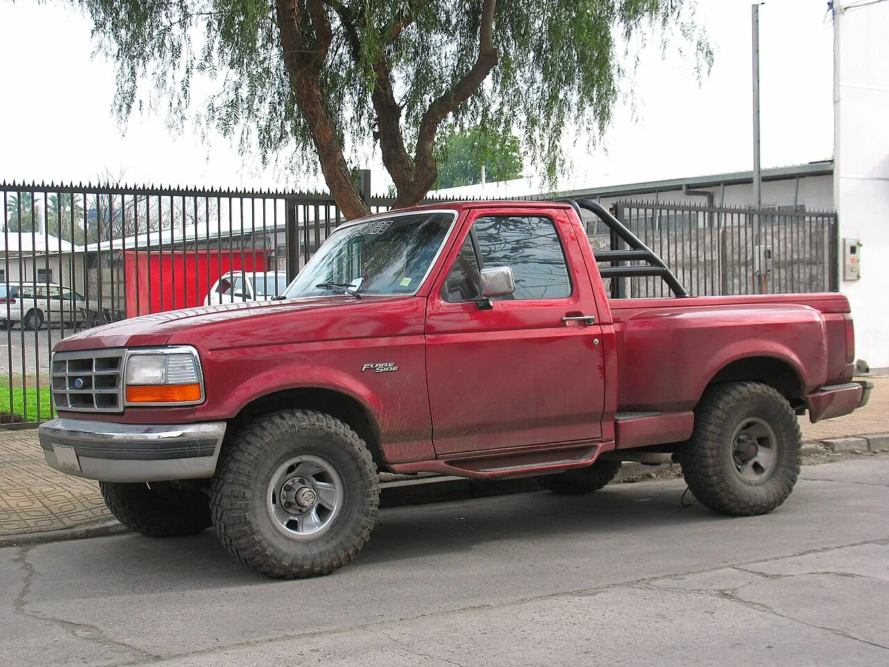 Ford F-150 ninth generation, side