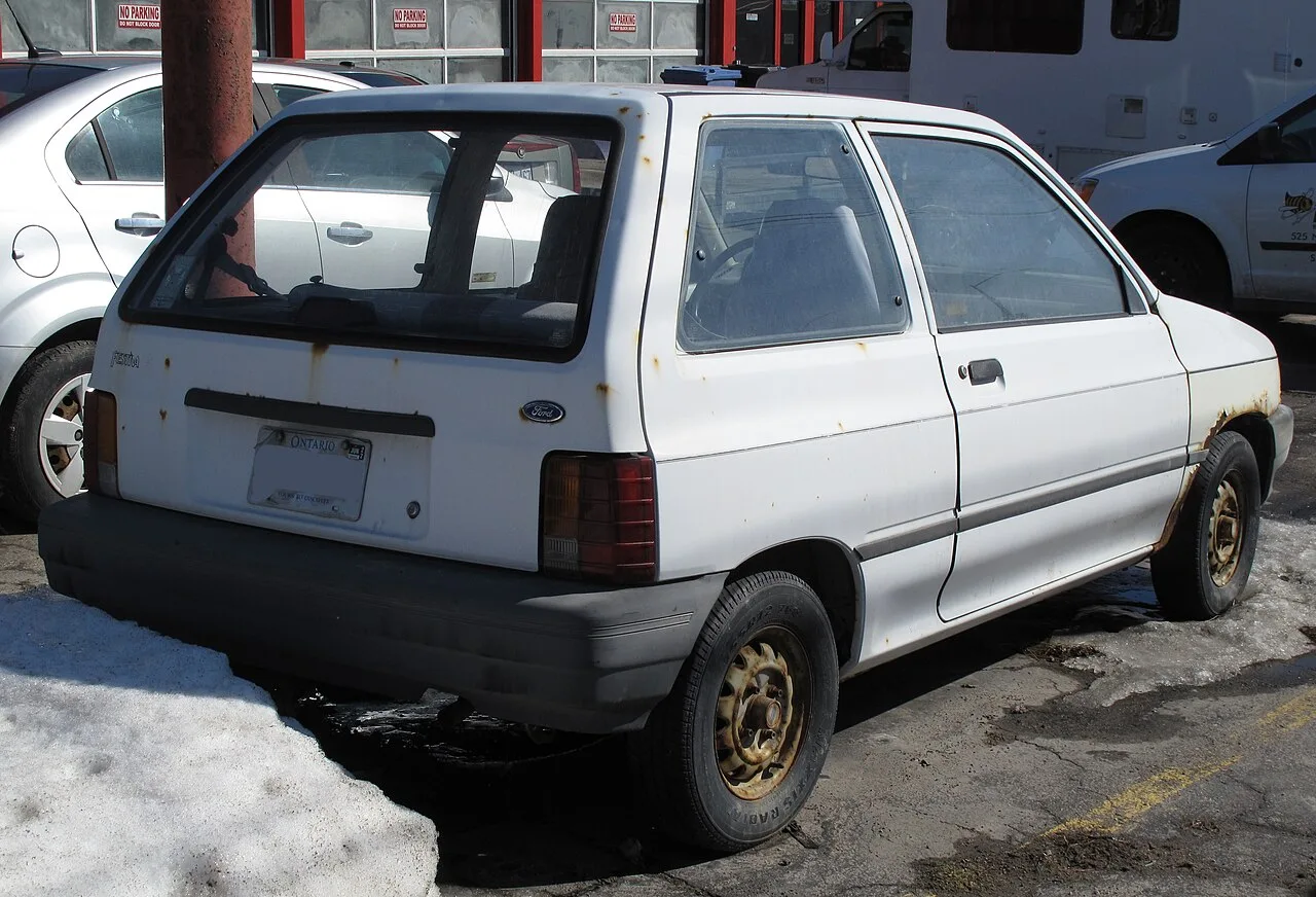 Ford Festiva WB / WD / WF, rear