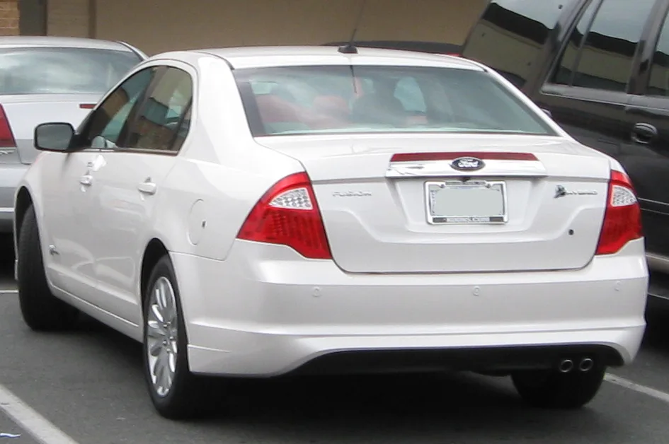 Ford Fusion, rear