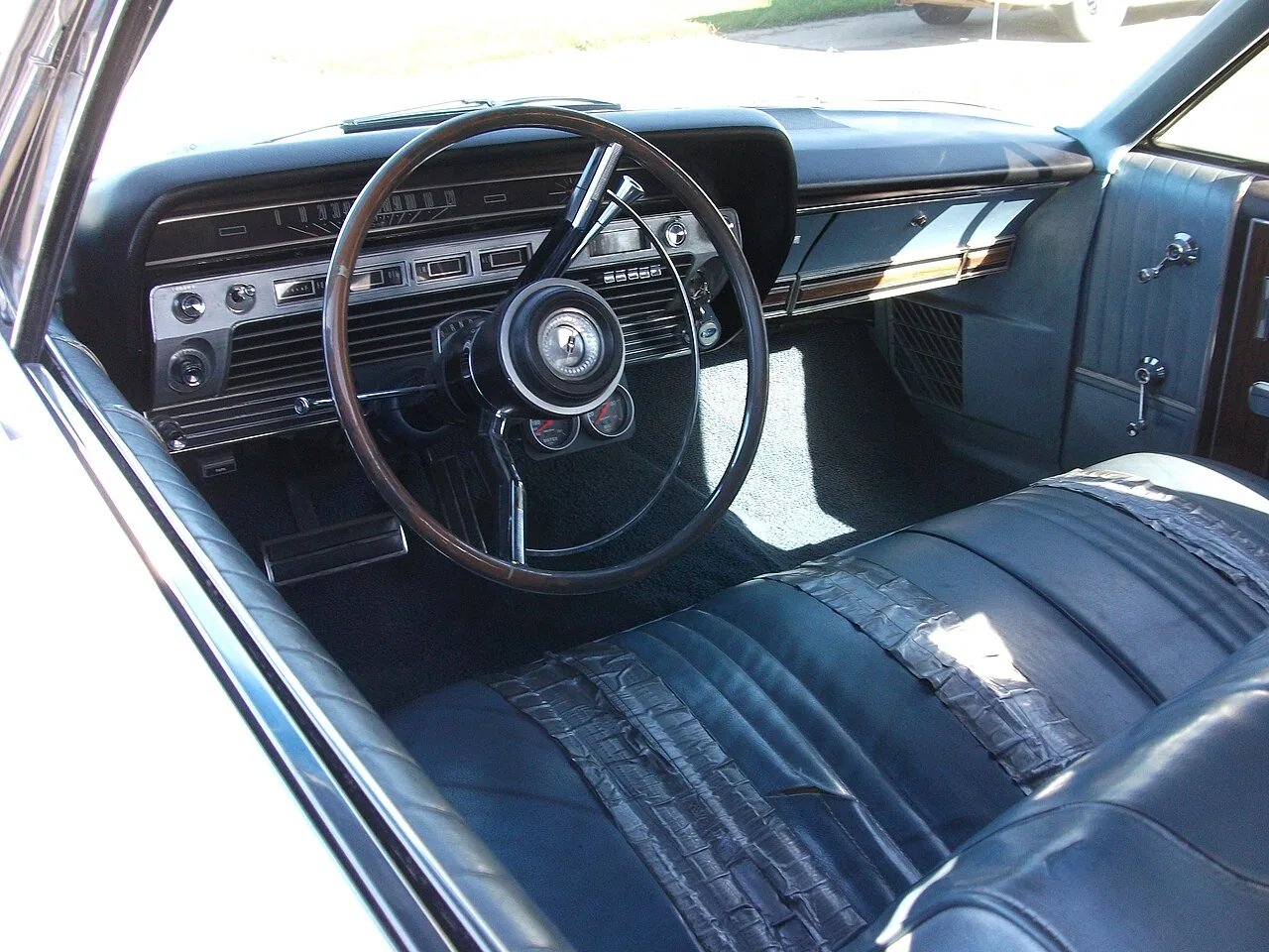 Ford Galaxie 500 7 Litre / XL 7 Litre, interior
