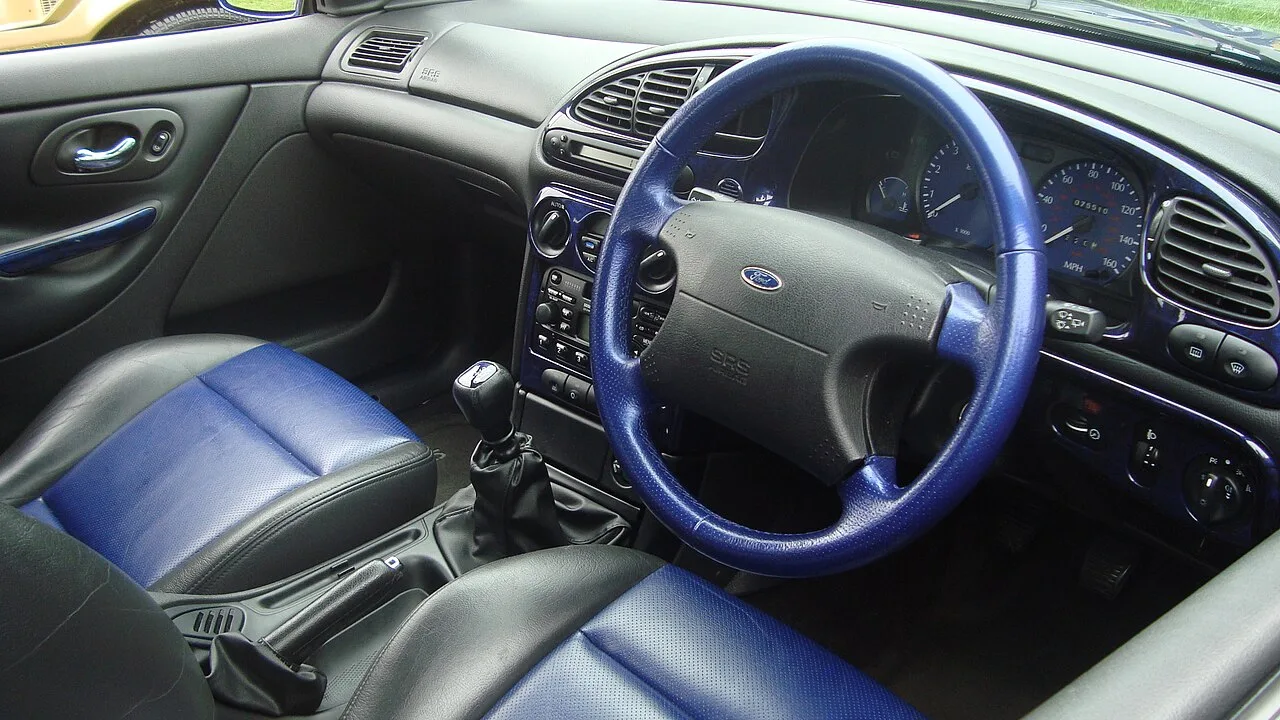 Ford Mondeo ST220, interior