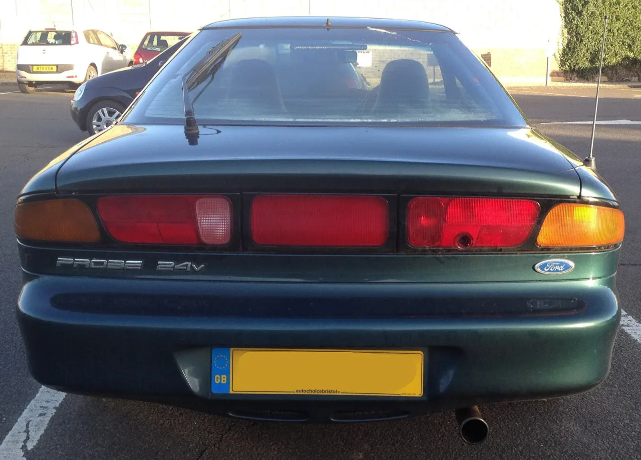 Ford Probe, rear