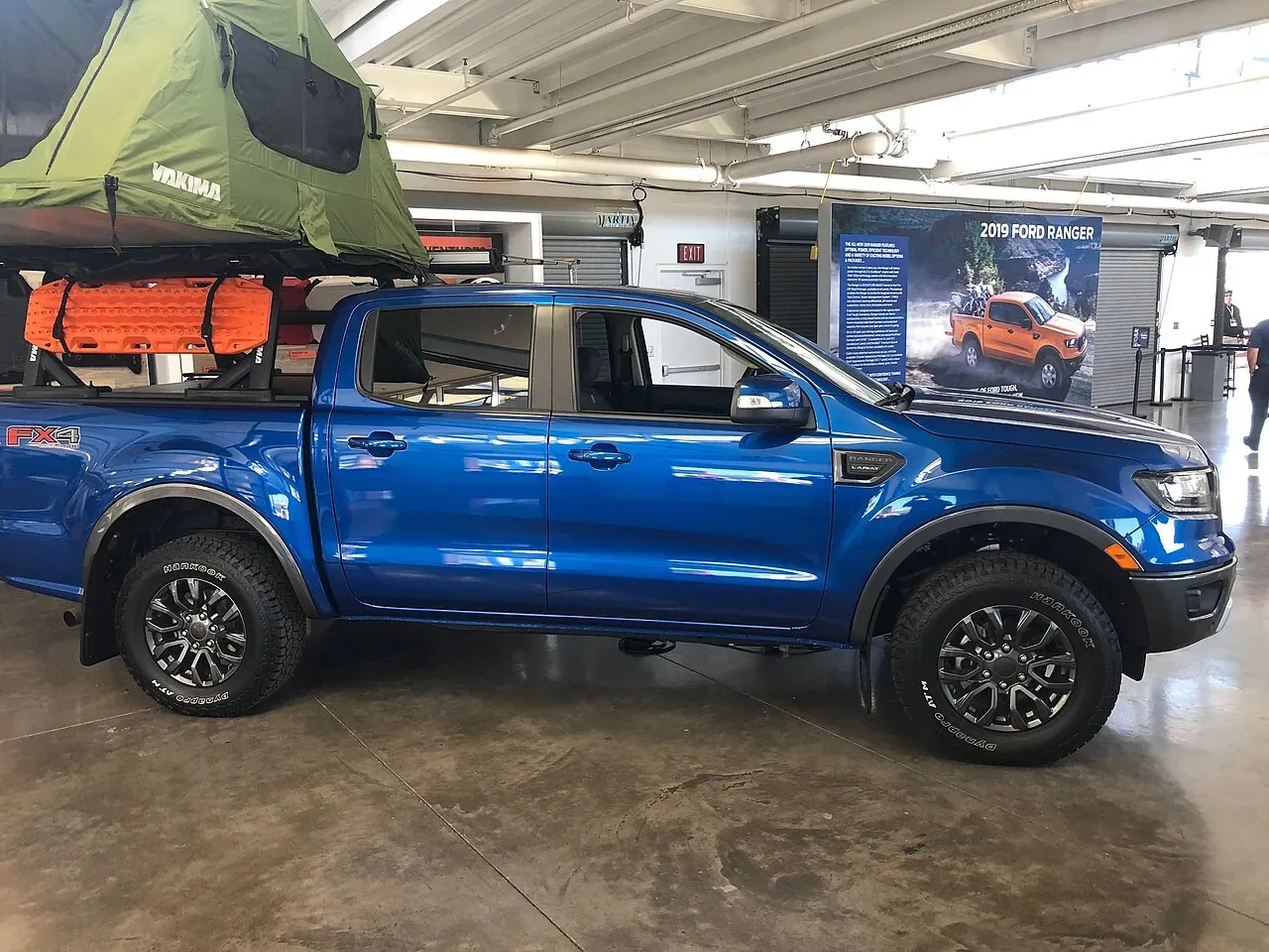 Ford Ranger, side