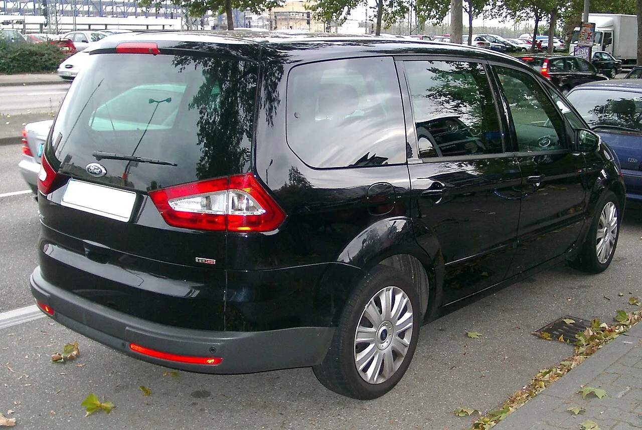 Ford S-Max, rear