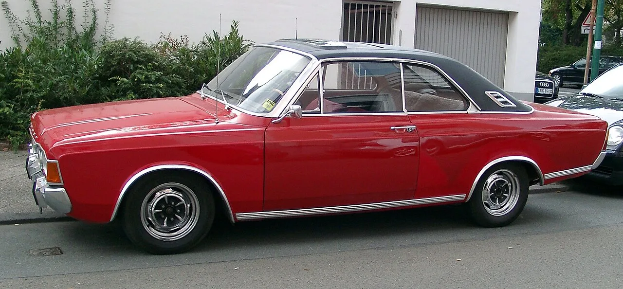 Ford Taunus 17M, side