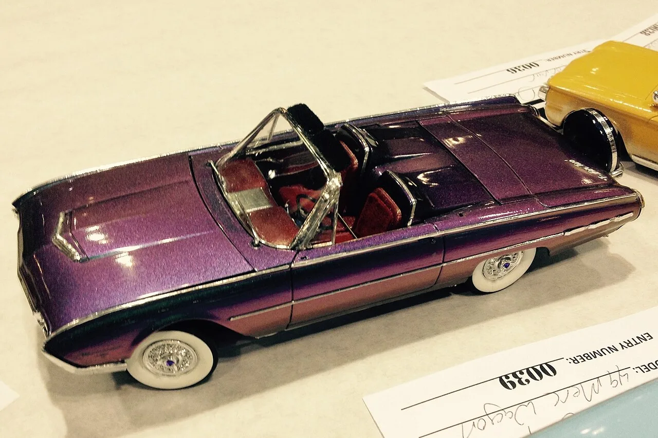 Ford Thunderbird, side