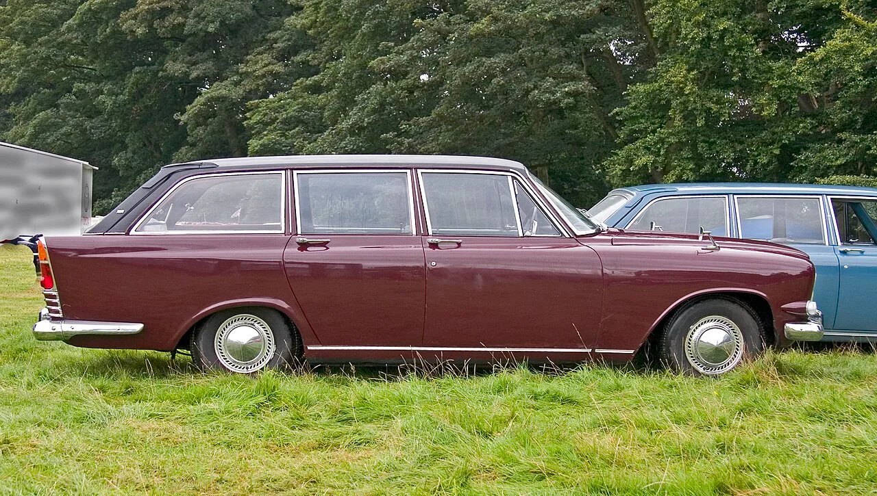 Ford Zephyr Mark IV, side