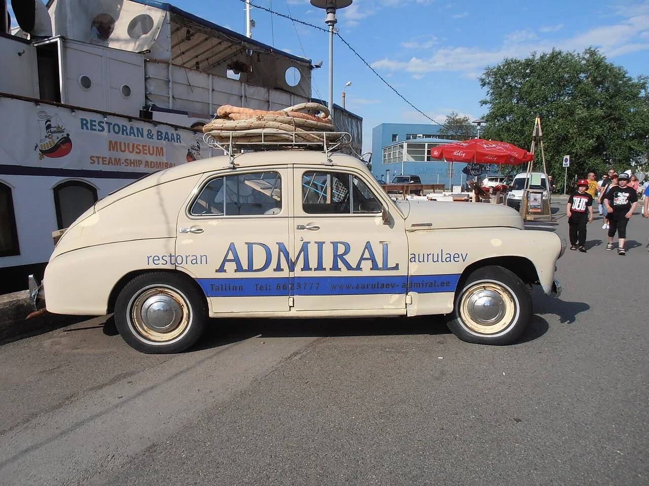 GAZ Pobeda, side
