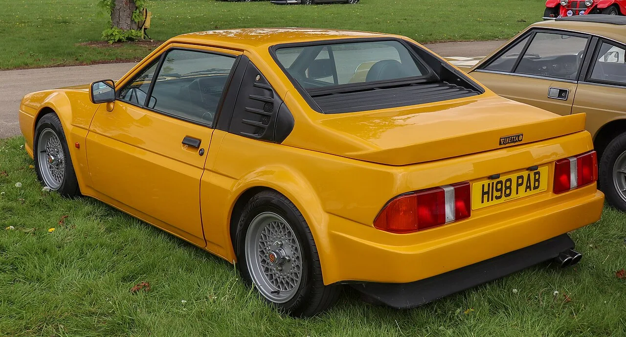 Ginetta G32, rear