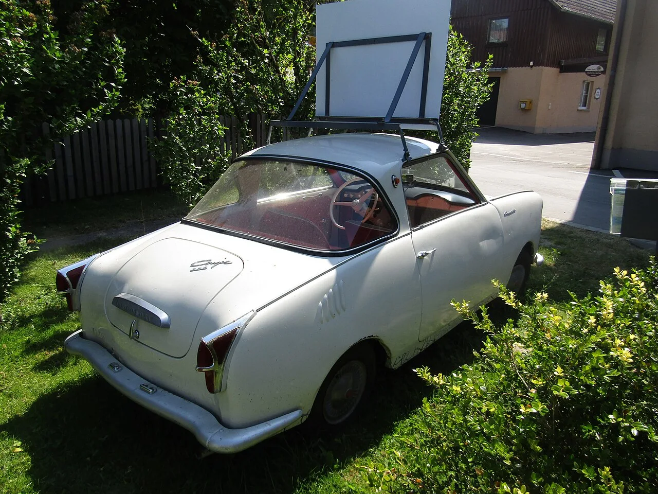 Glas Goggomobil T sedan, side