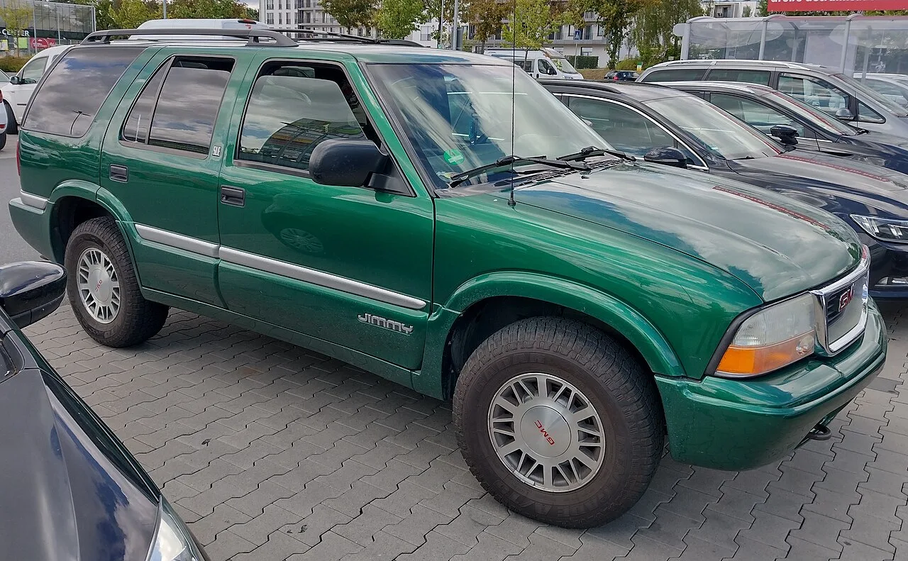 GMC Jimmy, side