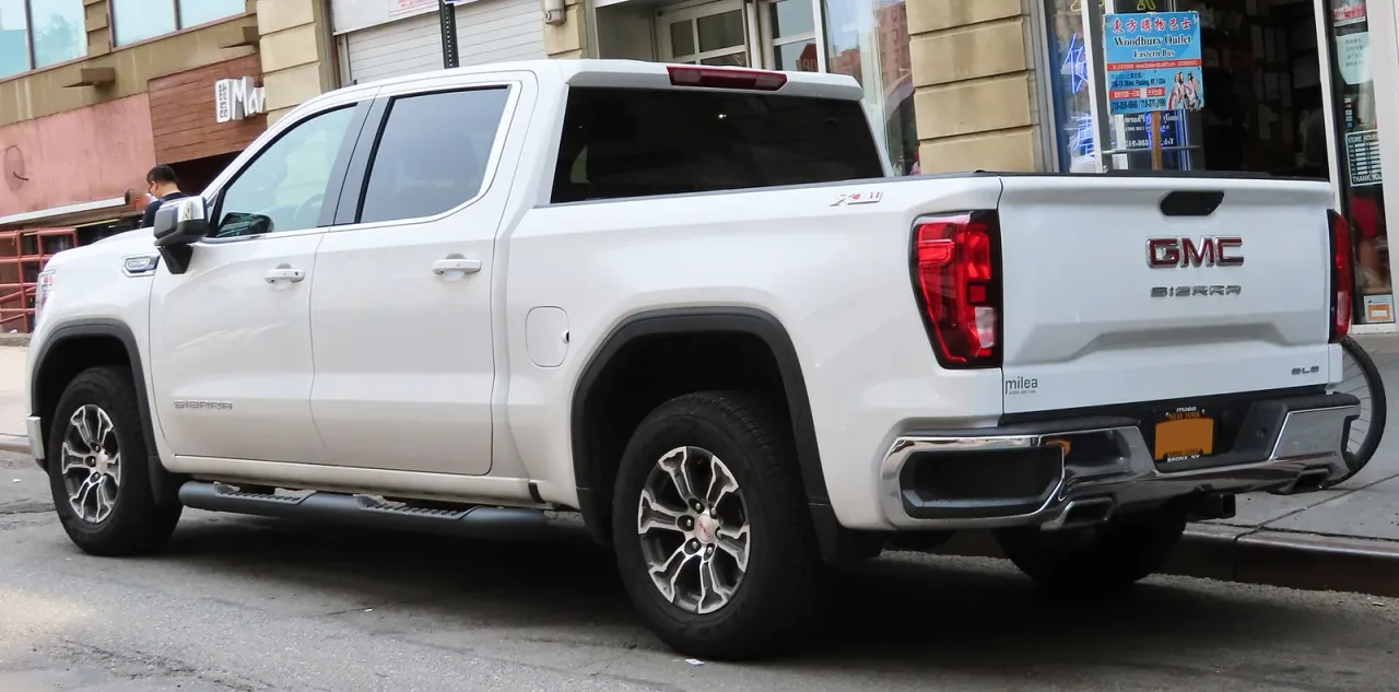 GMC Sierra 1500, rear