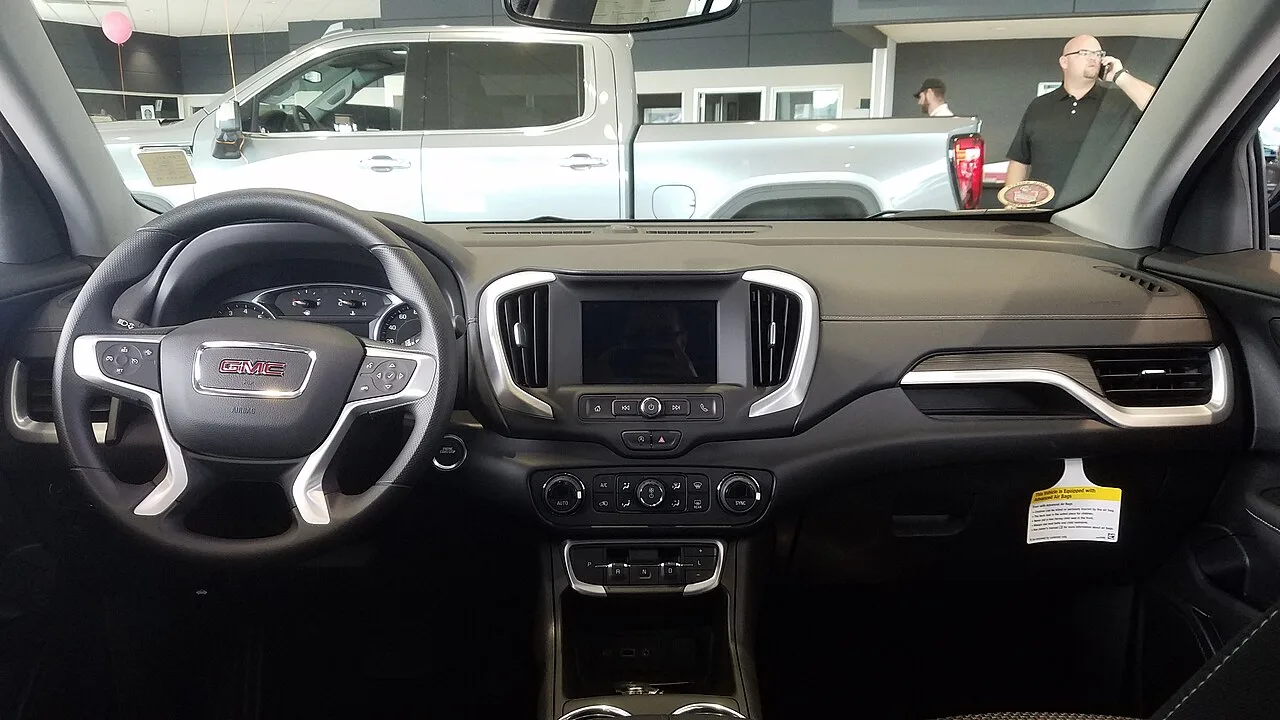 GMC Terrain, interior
