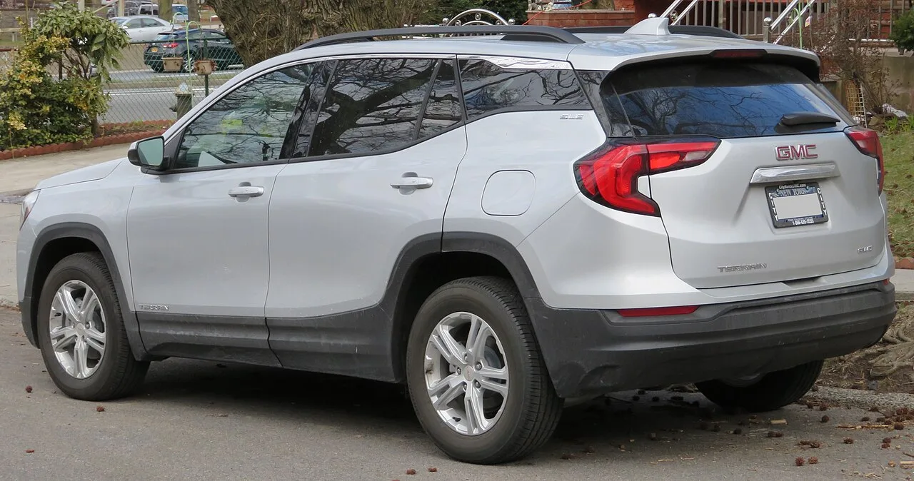 GMC Terrain, rear
