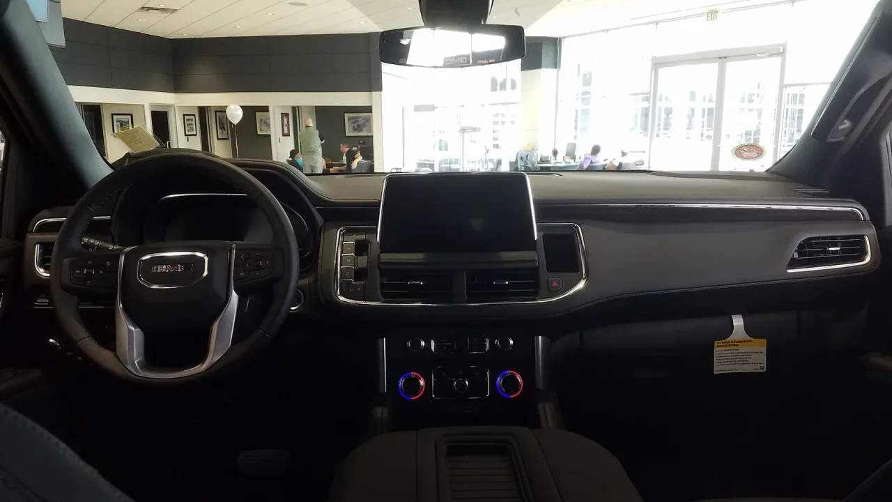 GMC Yukon, interior