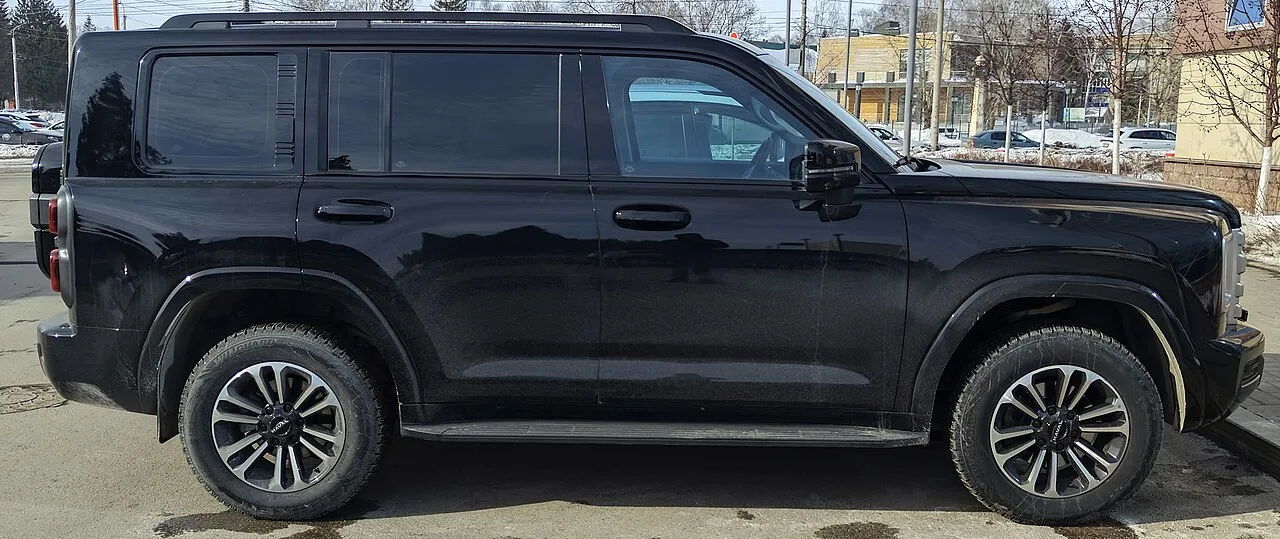 Haval H9 first generation, side