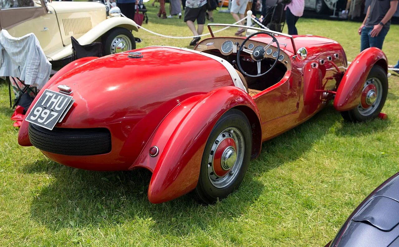 Healey Silverstone, rear