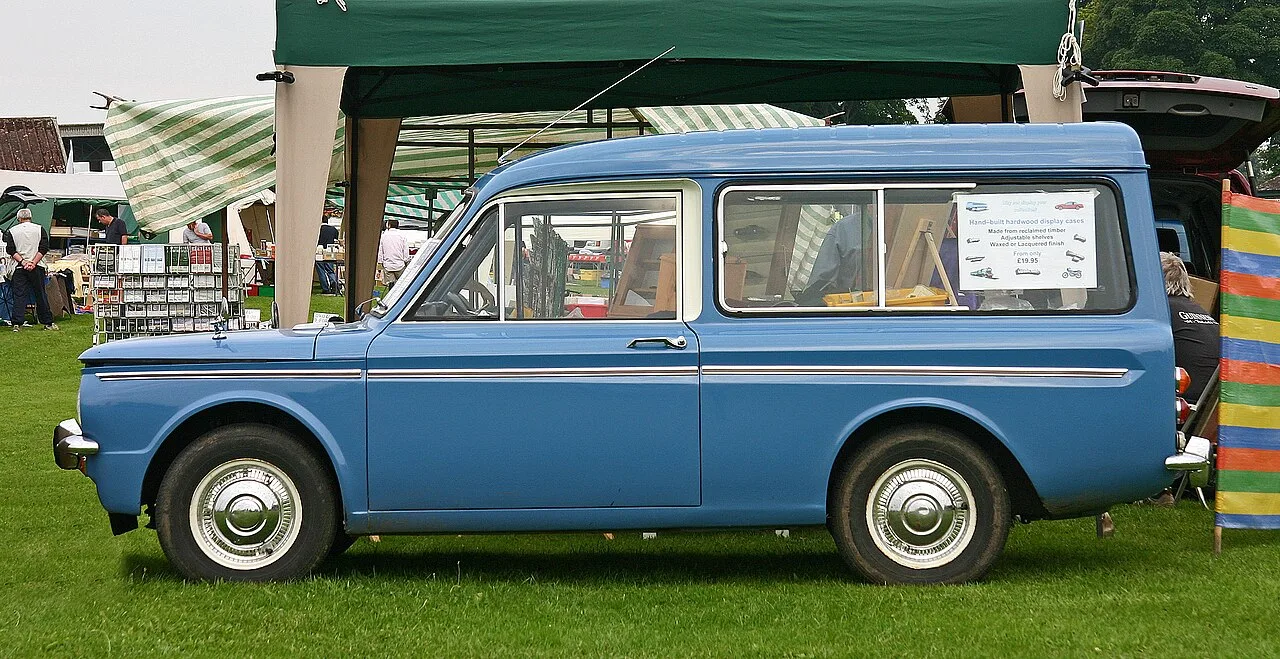 Hillman Husky, side