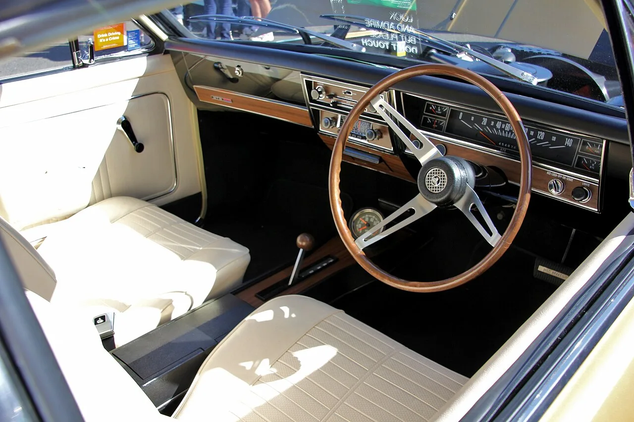 Holden HK, interior