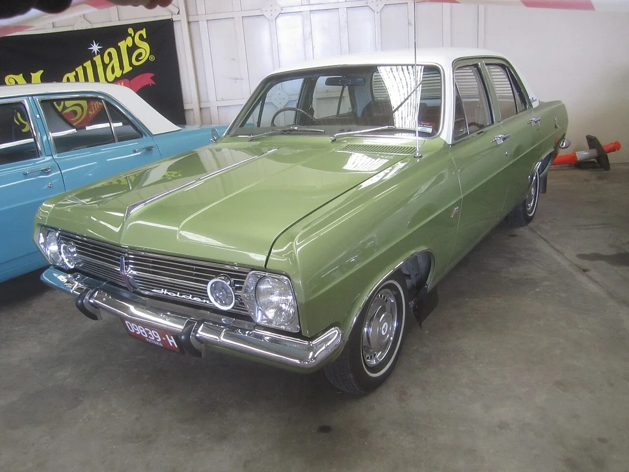 Holden HR, rear
