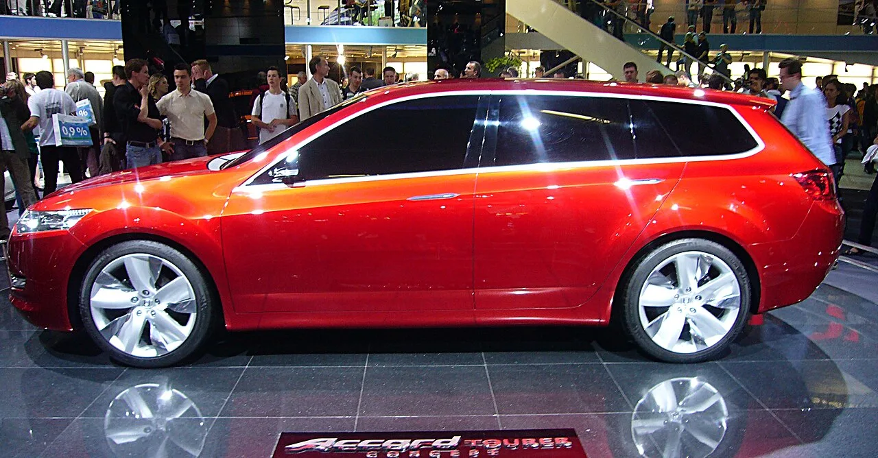 Honda Accord, side