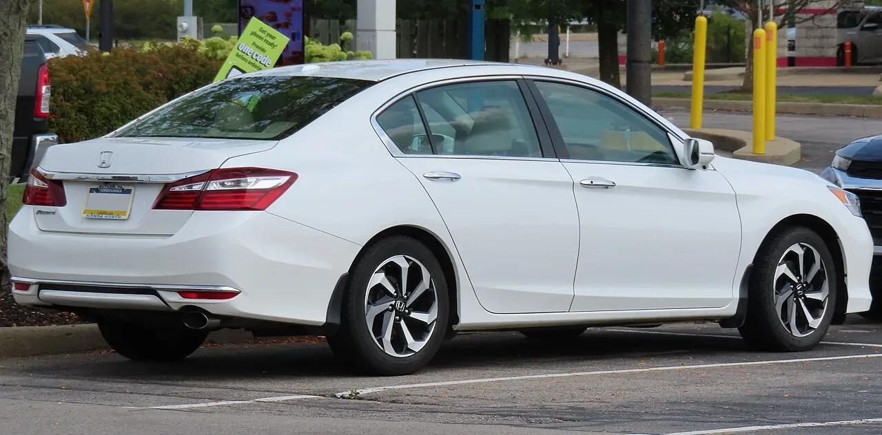Honda Accord, rear