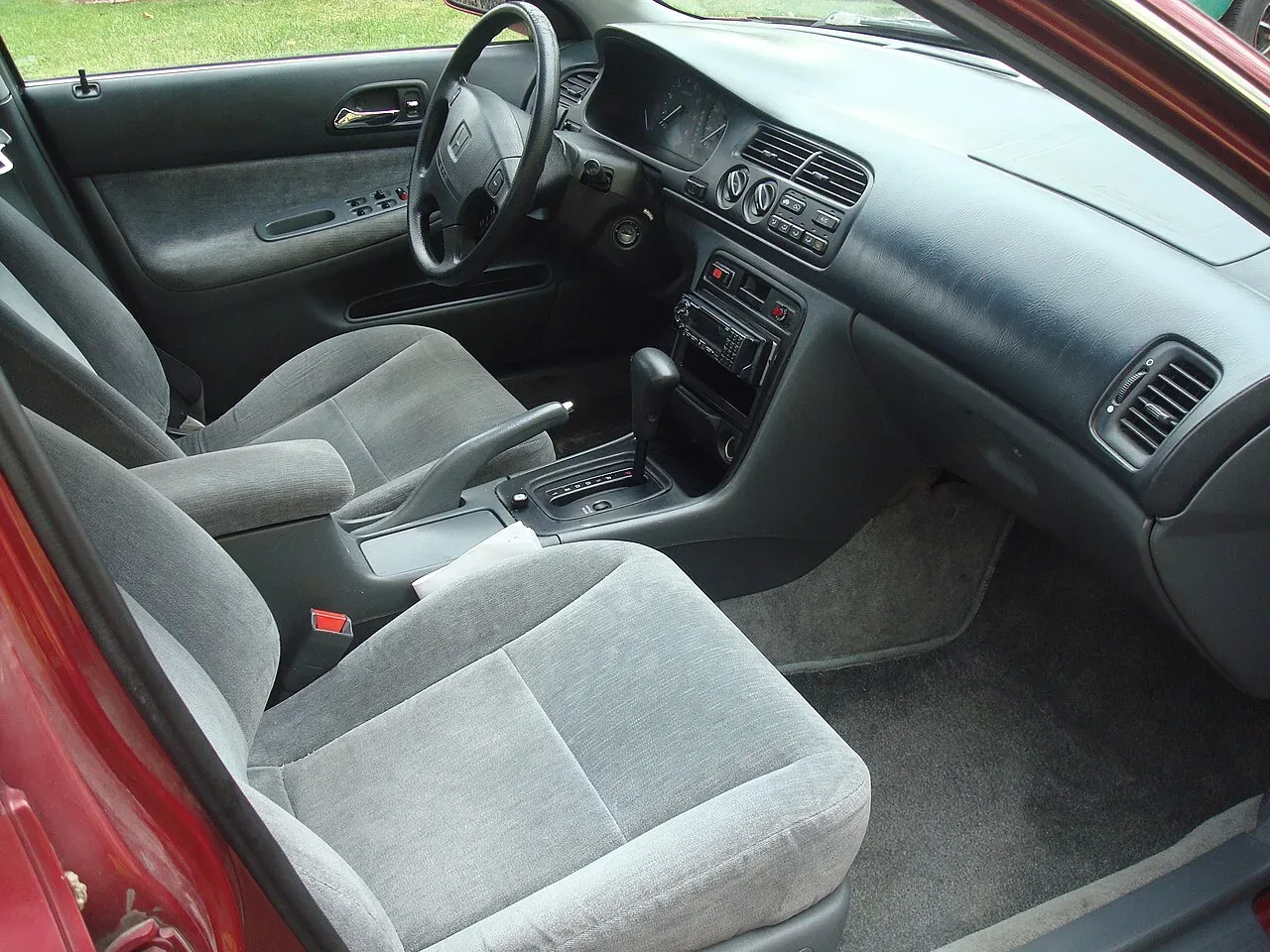 Honda Accord, interior