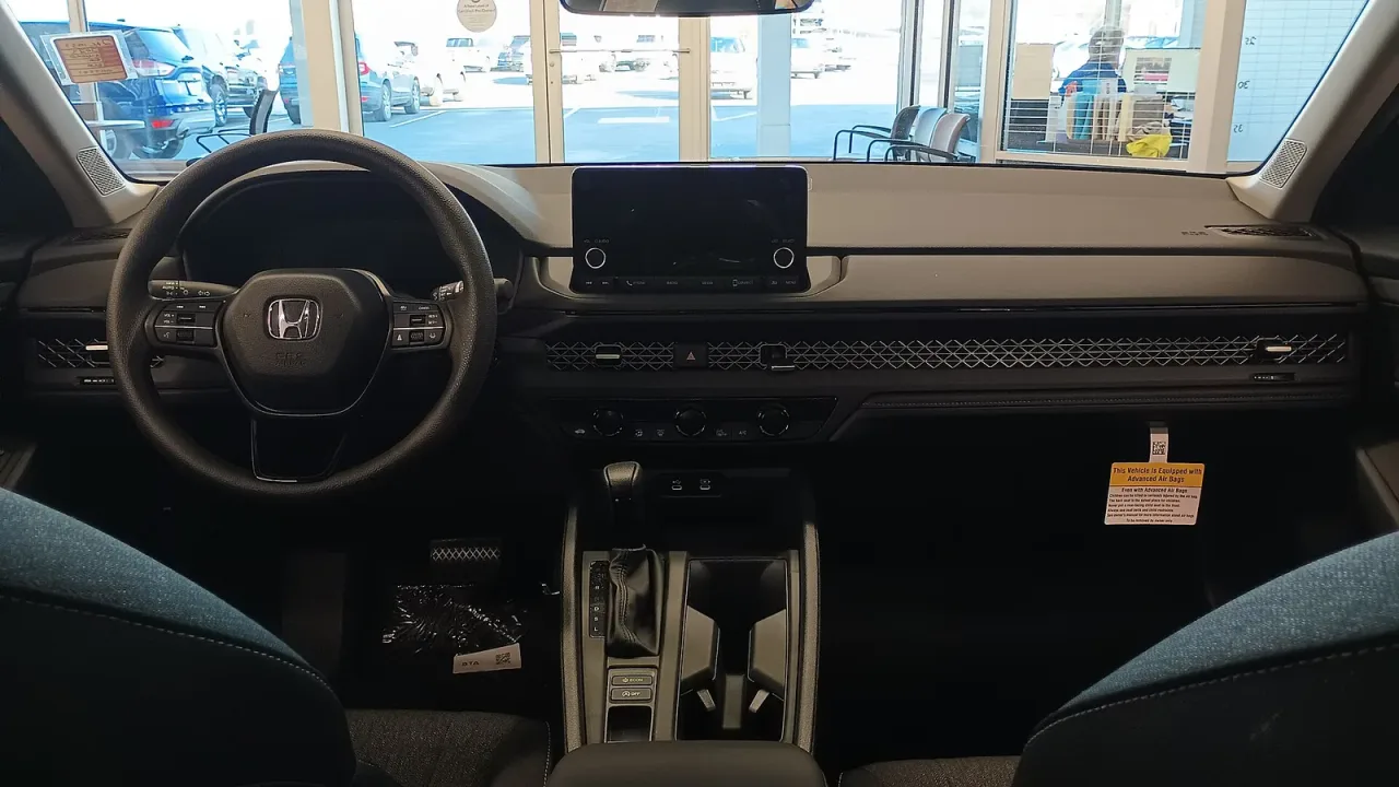 Honda Accord, interior