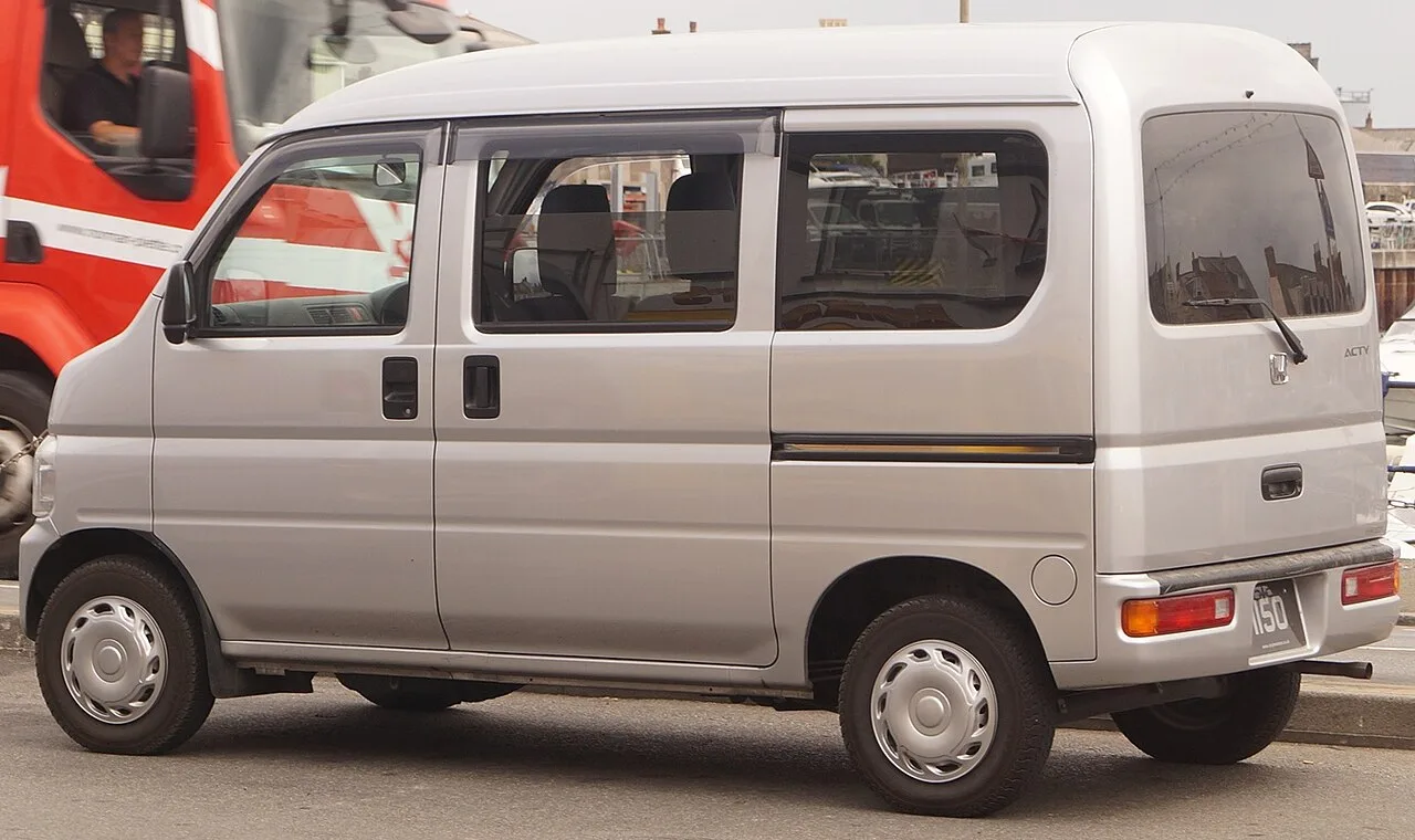 Honda Acty, rear