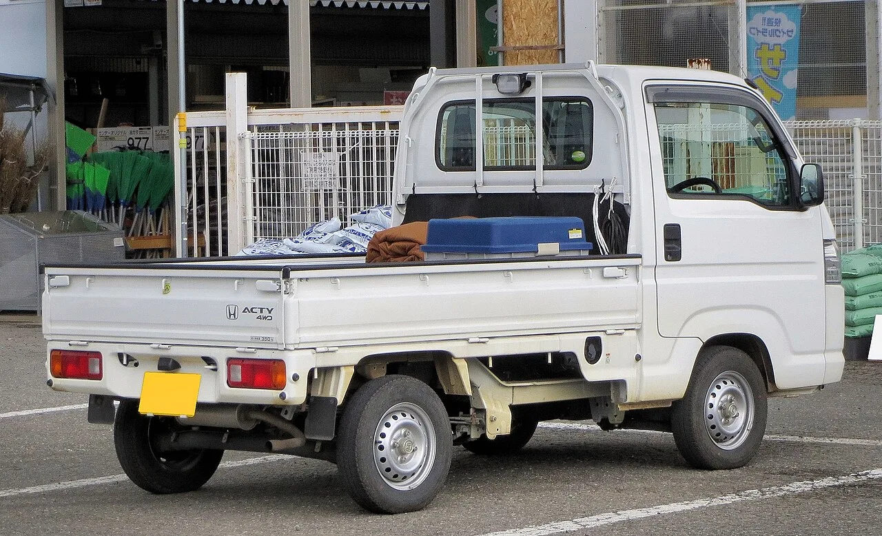 Honda Acty, rear