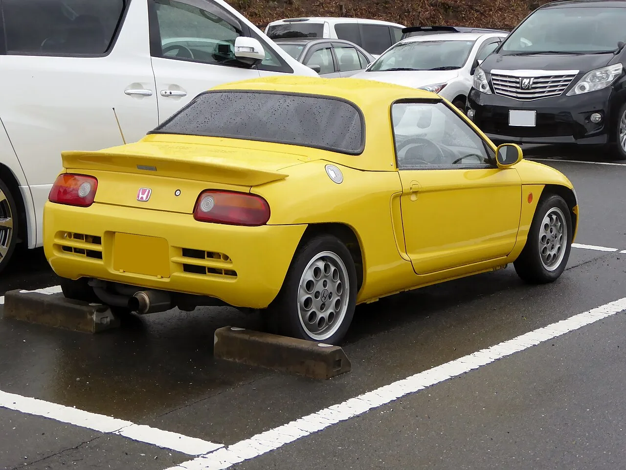 Honda Beat, rear