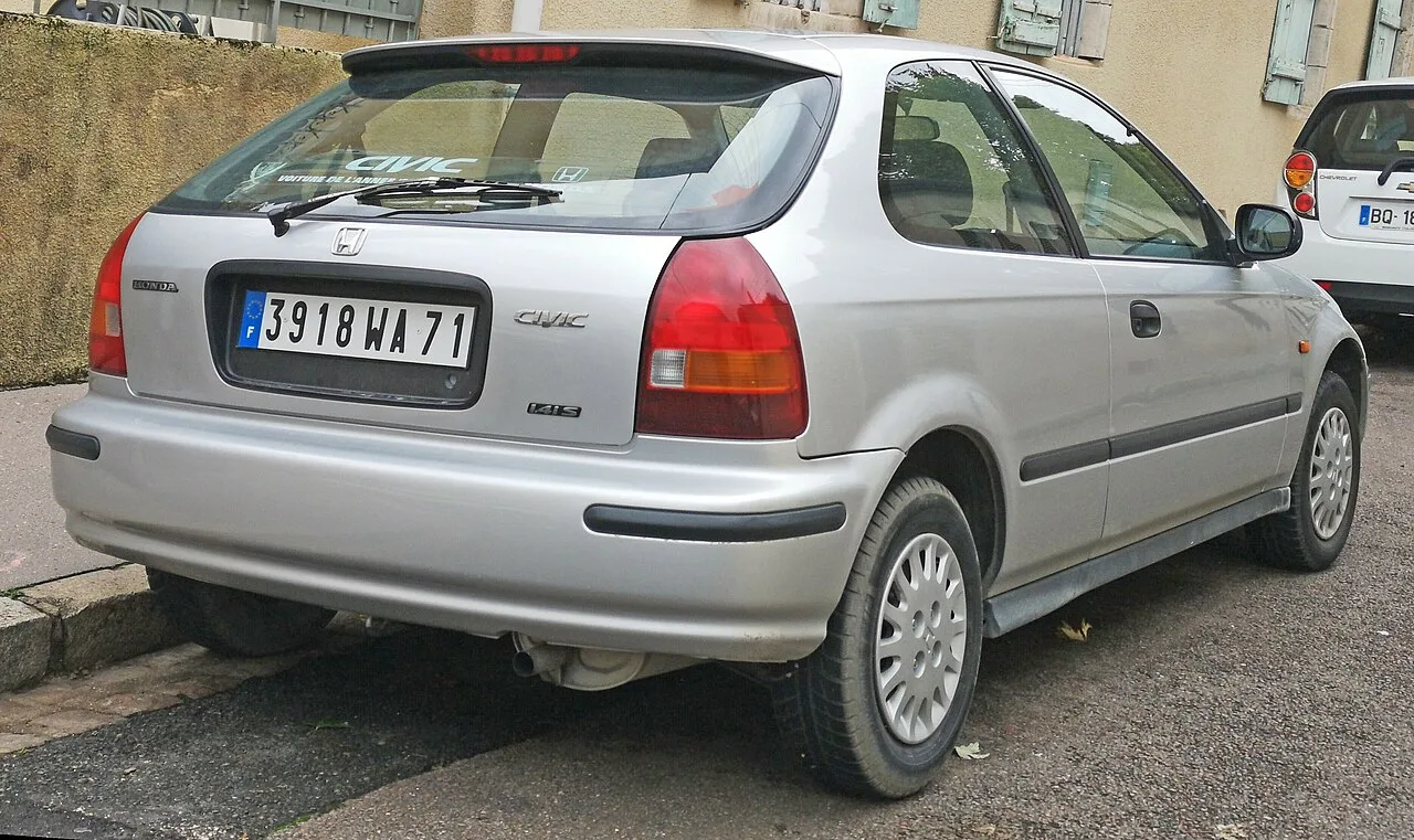 Honda Civic, rear