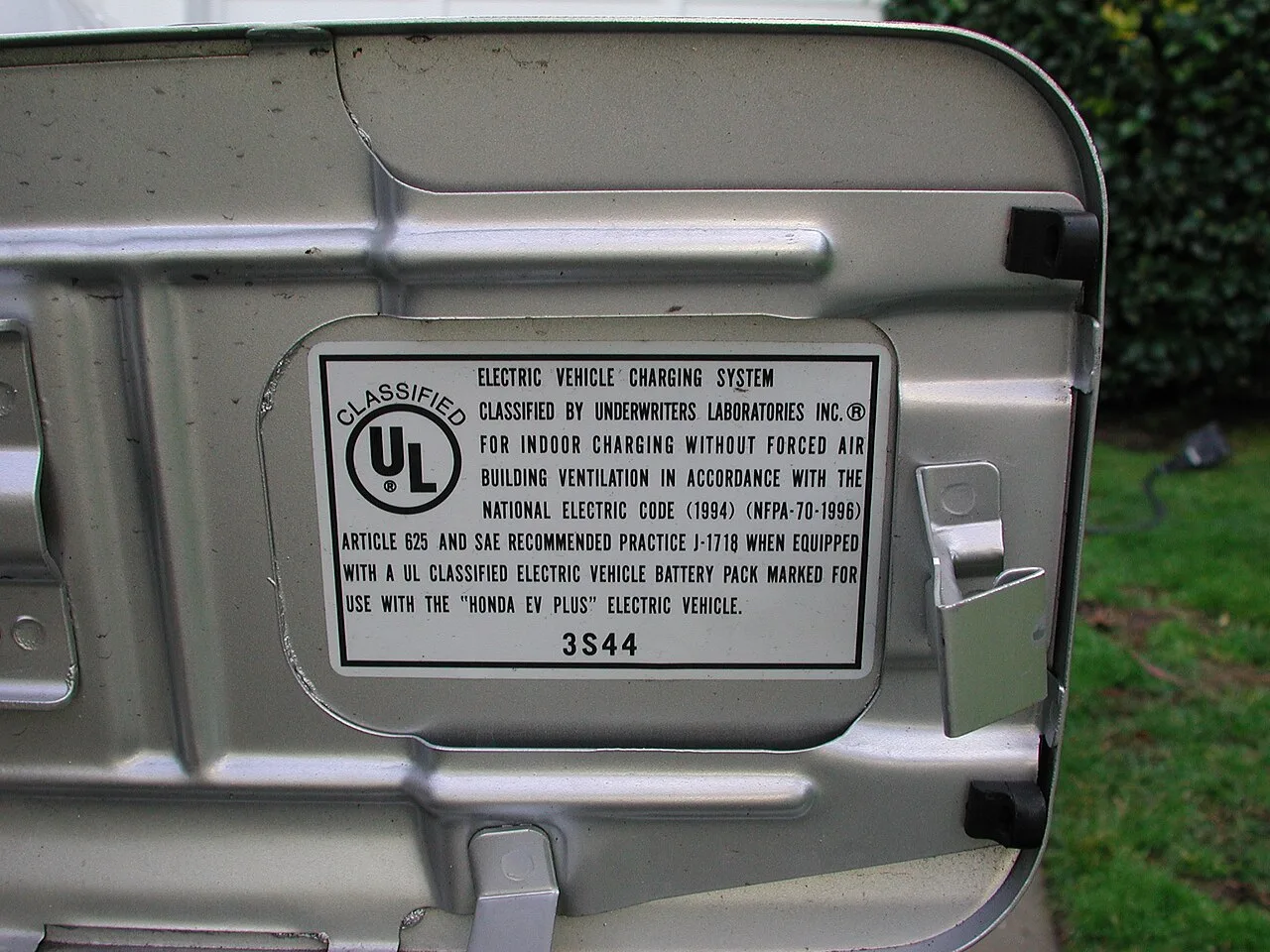 Honda EV Plus, rear