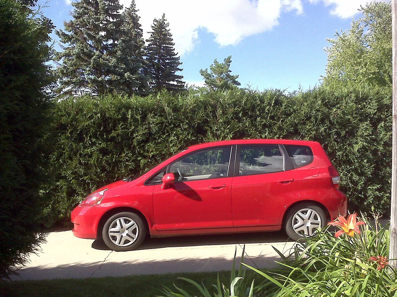 Honda Fit, side