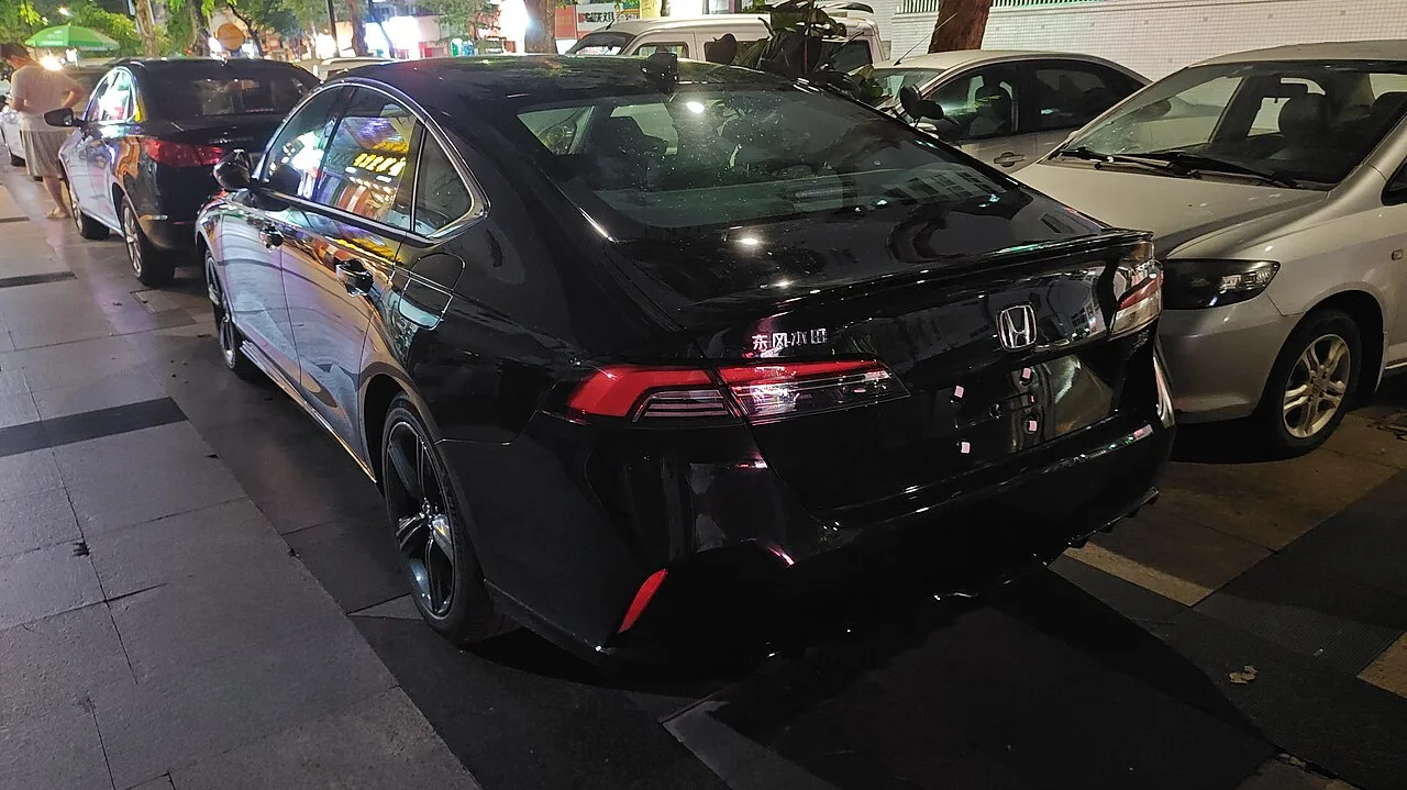 Honda Inspire CY, rear