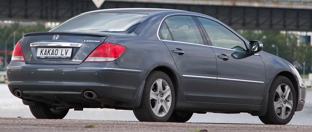 Honda Legend KB1/KB2 fourth generation, rear