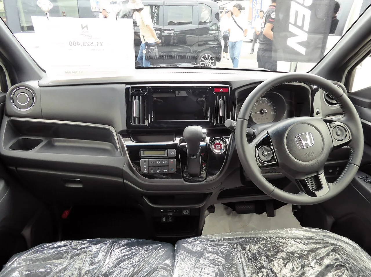 Honda N-WGN JH3/JH4, interior