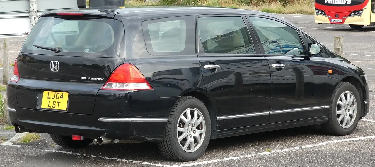 Honda Odyssey RB1/RB2, rear