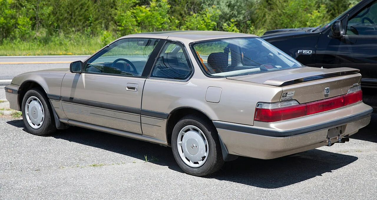 Honda Prelude, rear