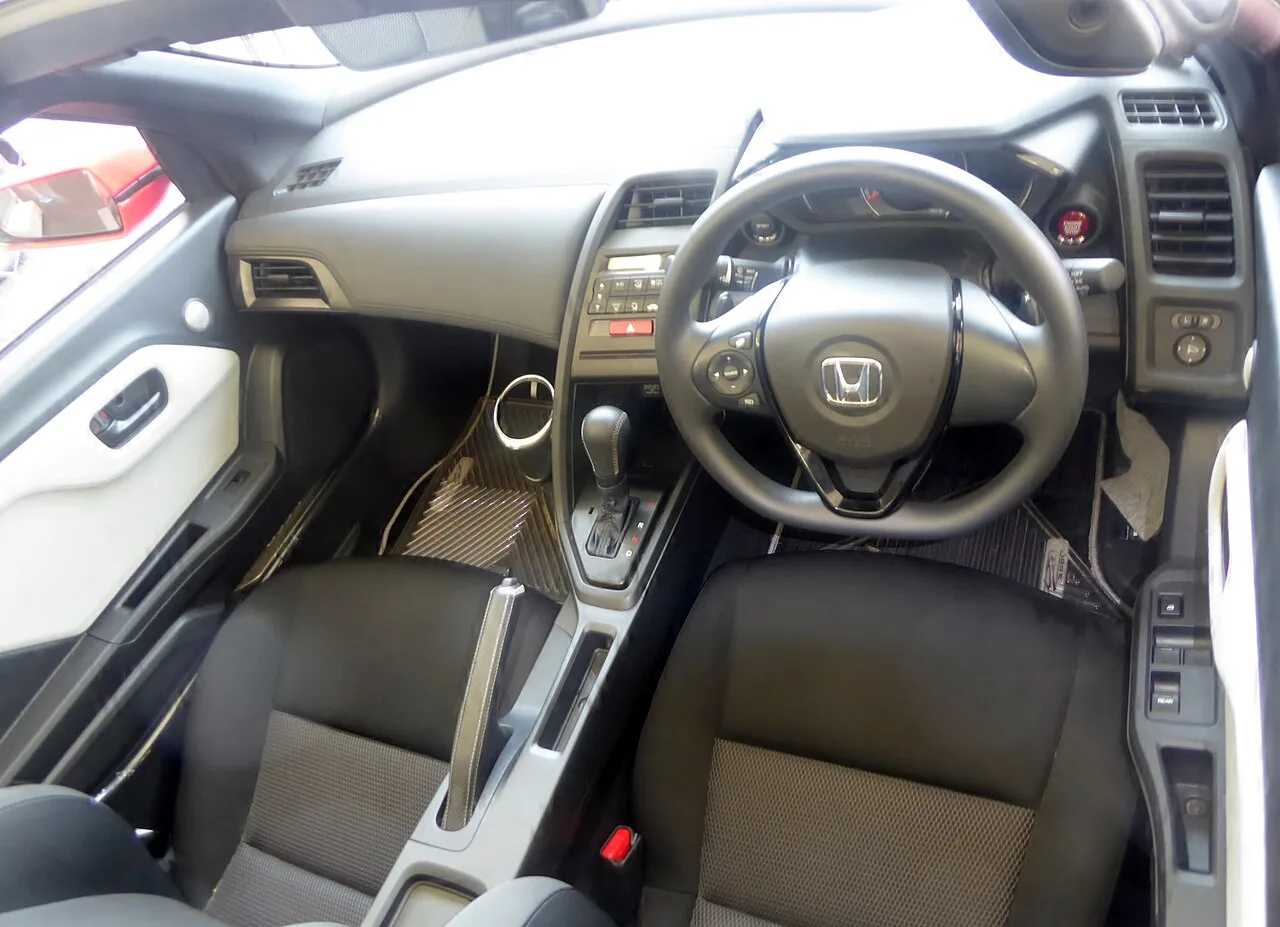 Honda S660, interior