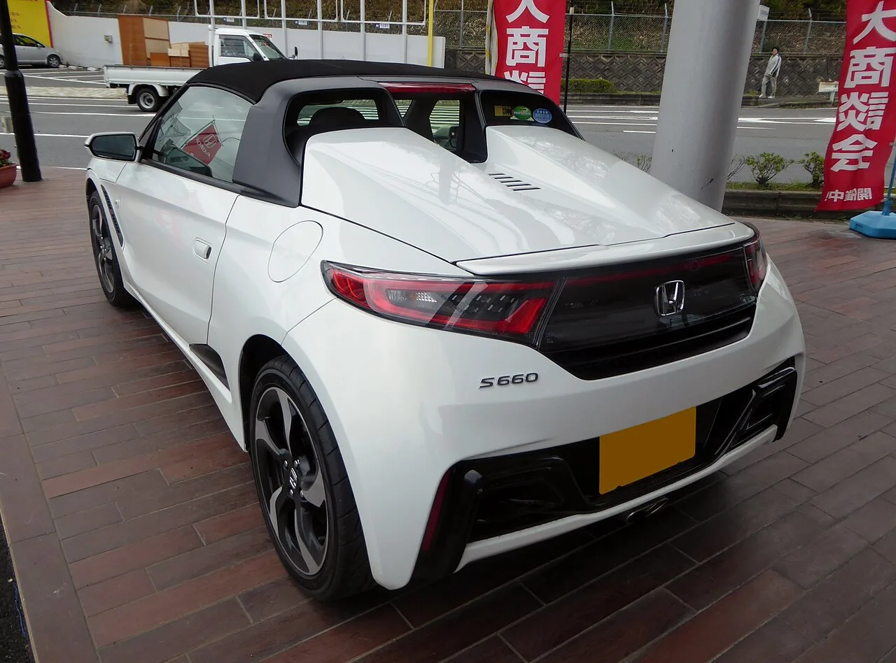 Honda S660, rear