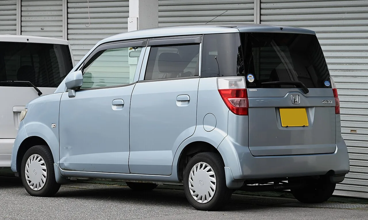 Honda Zest, rear