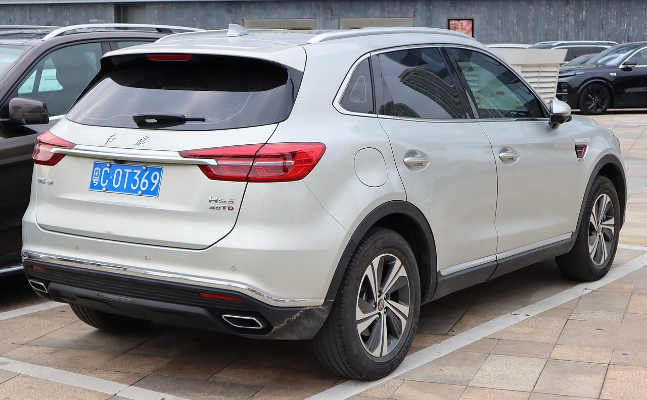 Hongqi HS5 pre-facelift, rear