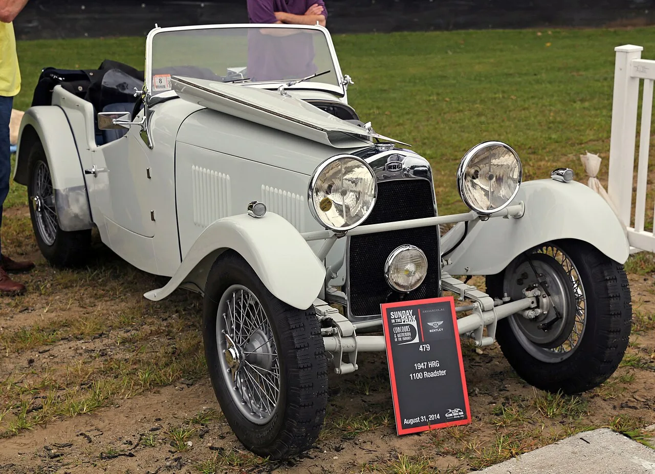 HRG 1100, rear